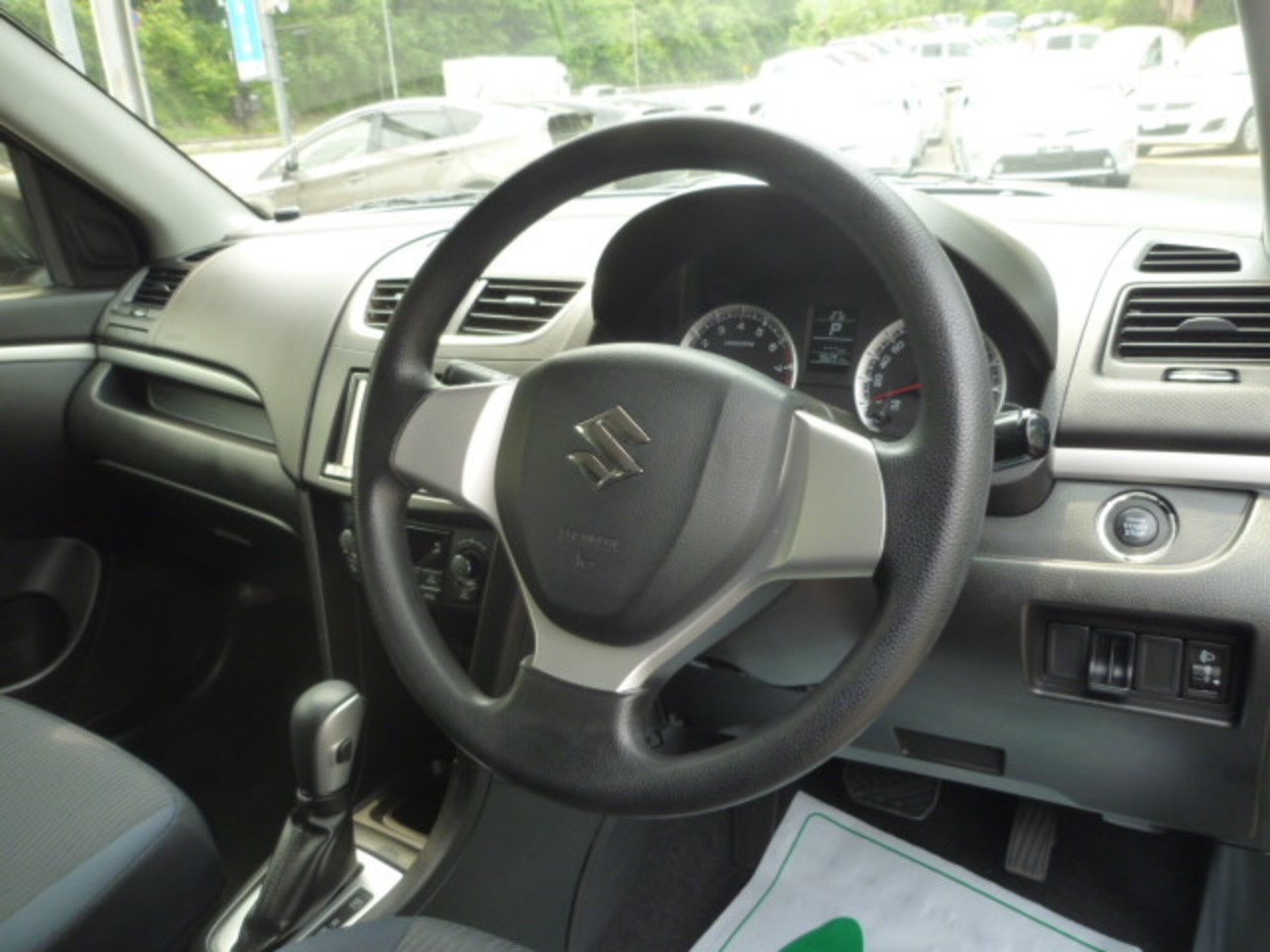 2012 SUZUKI SWIFT